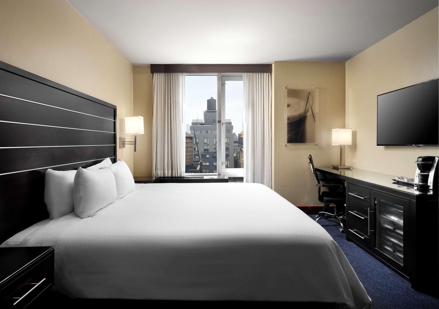 Hilton-New-York-Fashion-District-Room-23