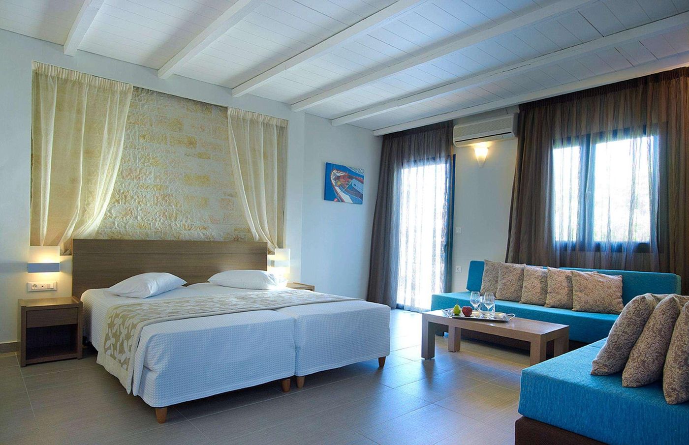 Minos-Village-Room-15