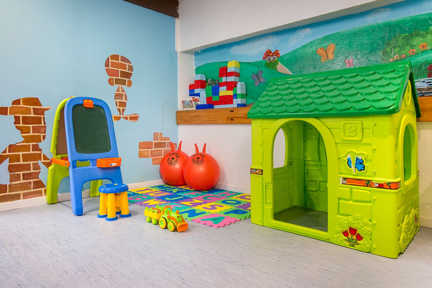 Gran-Hotel-Las-Fuentes-Sports-and-Entertainment-60