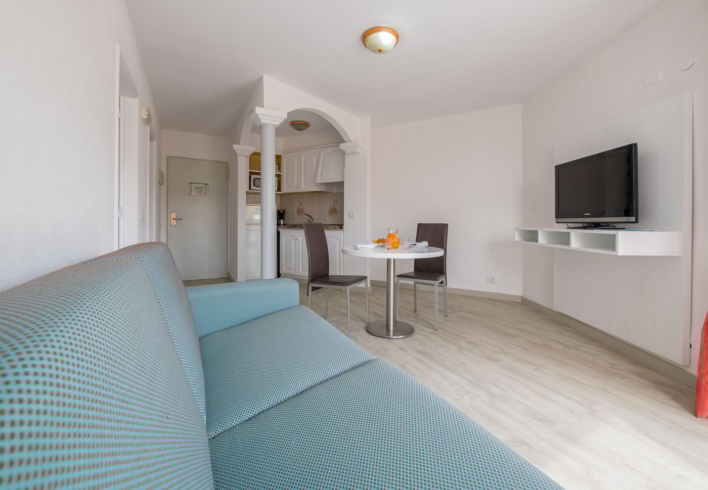 Checkin-Bungalows-Atlantida-Room-23