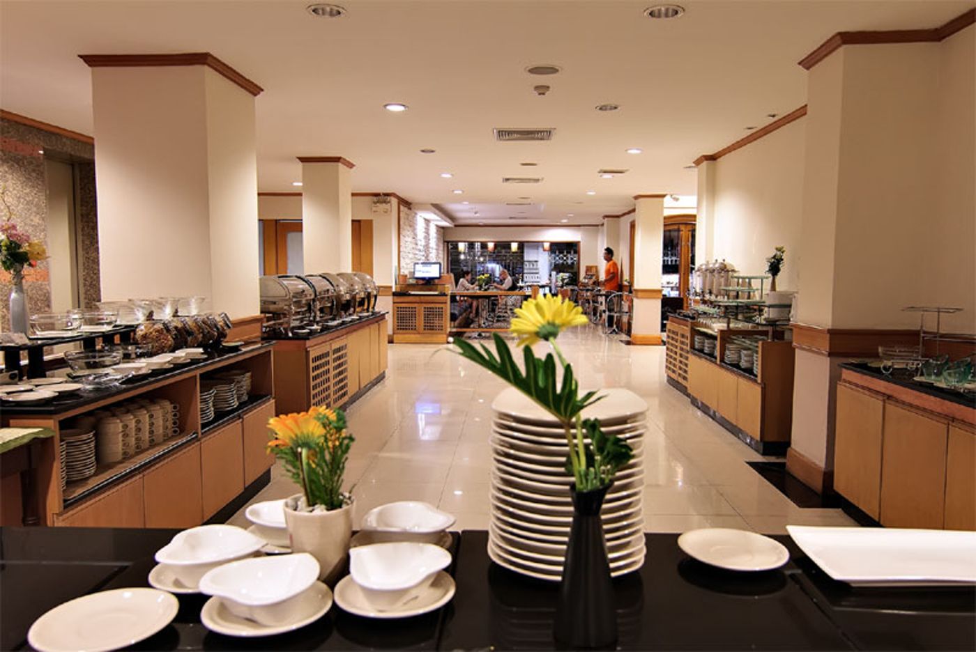 Bossotel-Inn-Bangkok-Restaurant-16