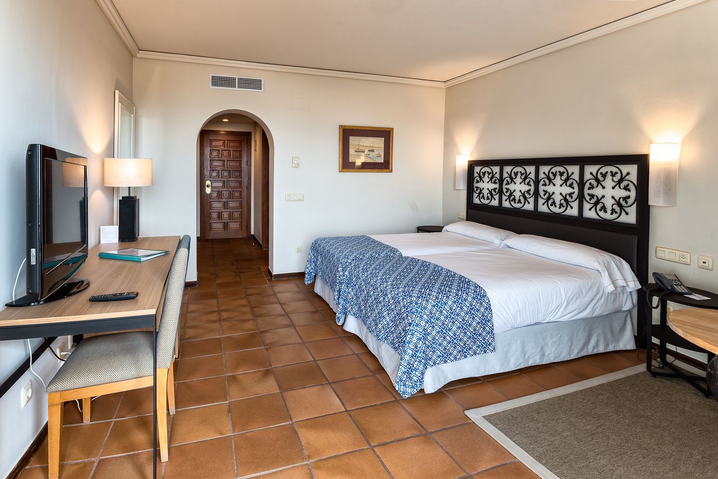 Parador-de-Malaga--Gibralfaro-Room-20