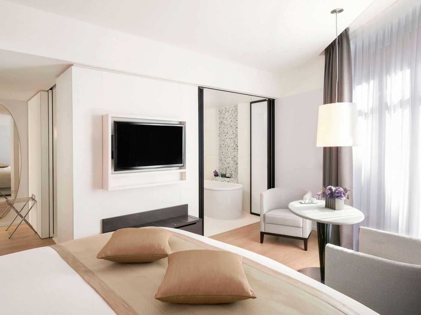 Sofitel-Paris-Arc-de-Triomphe-Room-33