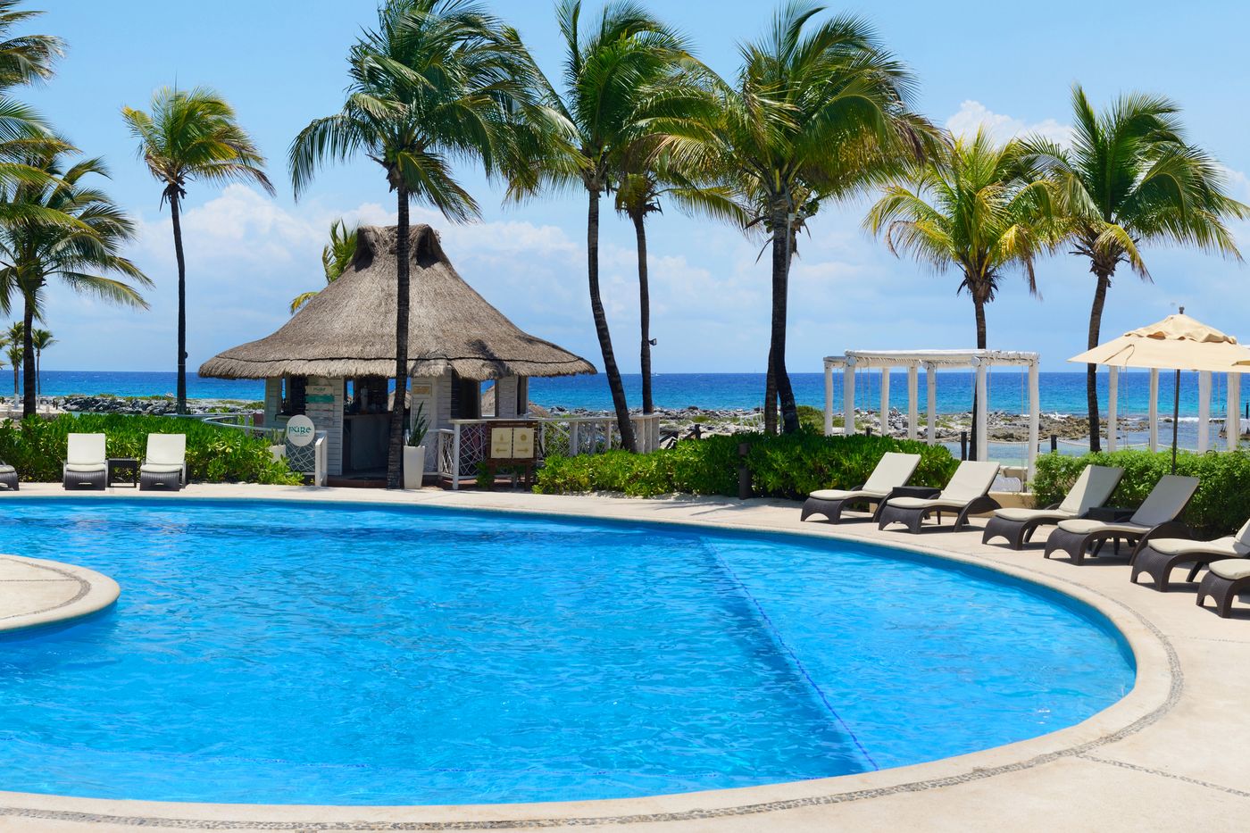 Catalonia-Riviera-Maya-All-Inclusive-Pool-9