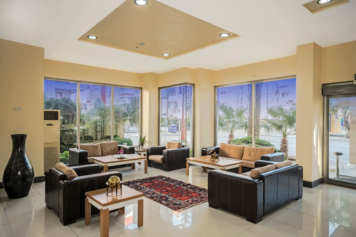 Santa-Marina-Hotel-Lobby-20