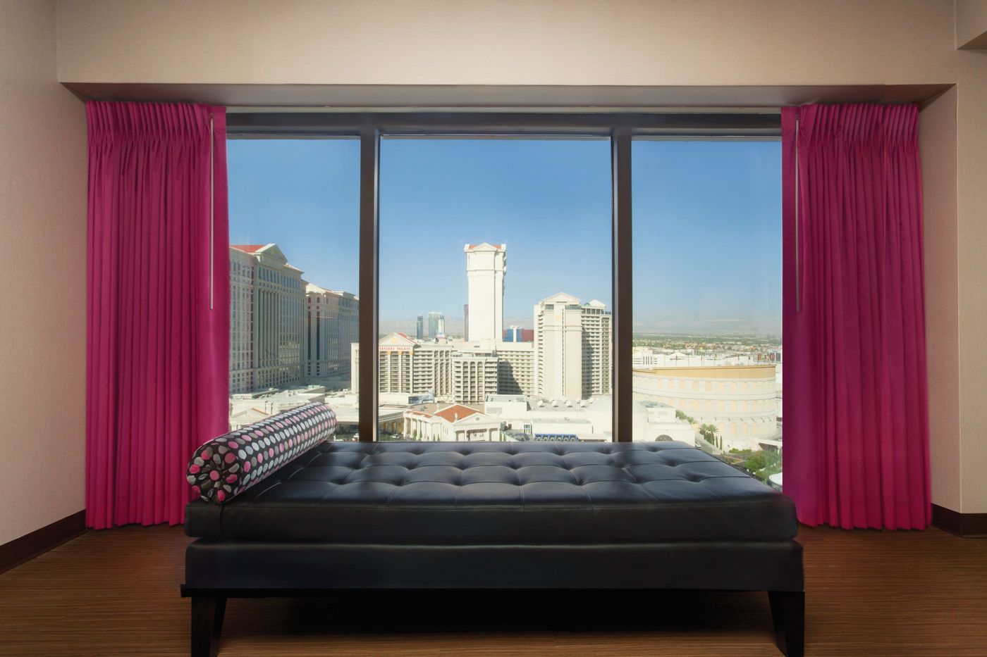 FLAMINGO-LAS-VEGAS-Room-51