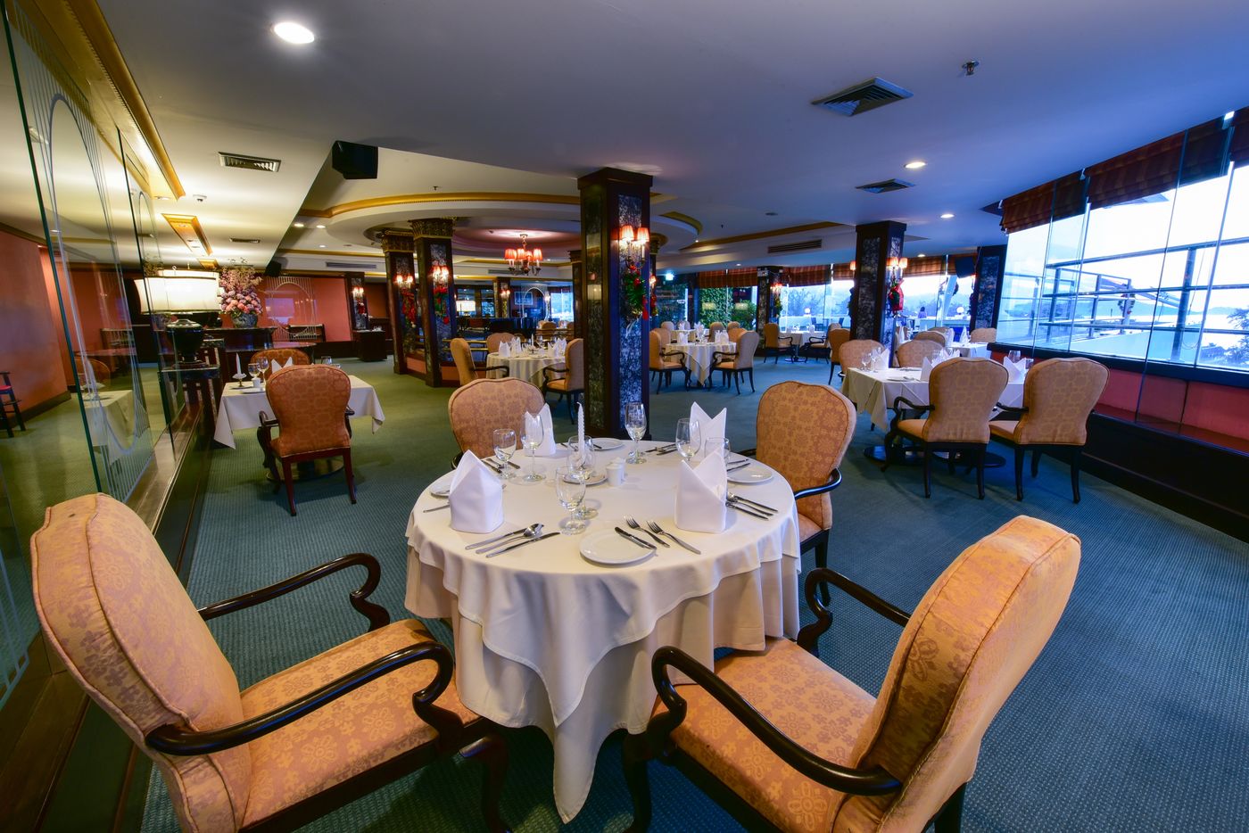 Patong-Resort--SHA-Extra-Plus--Restaurant-51