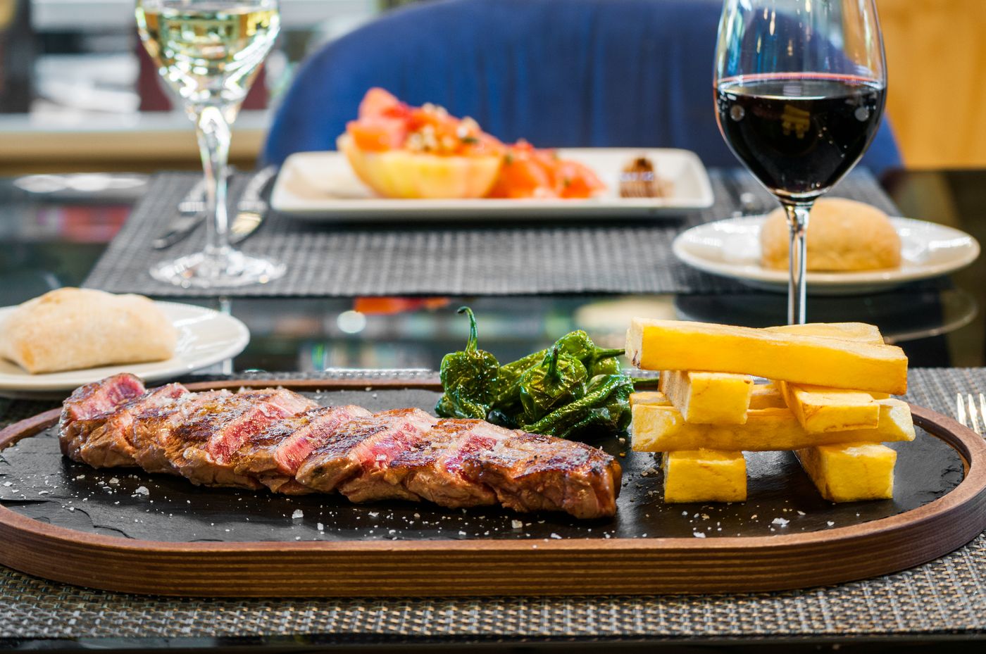 Exe-Madrid-Norte-Restaurant-54