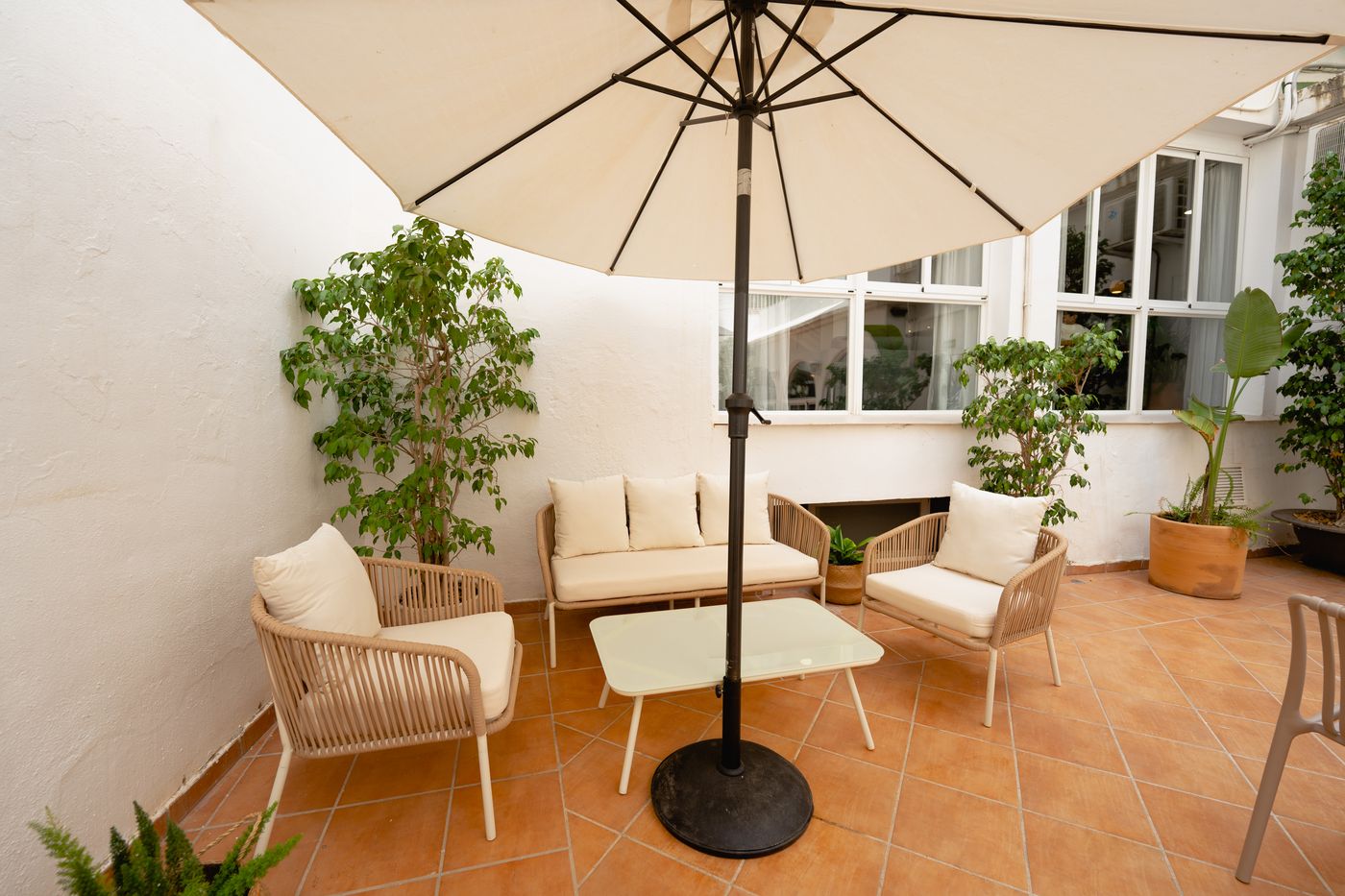 Internacional-Hotel-Terrace-5