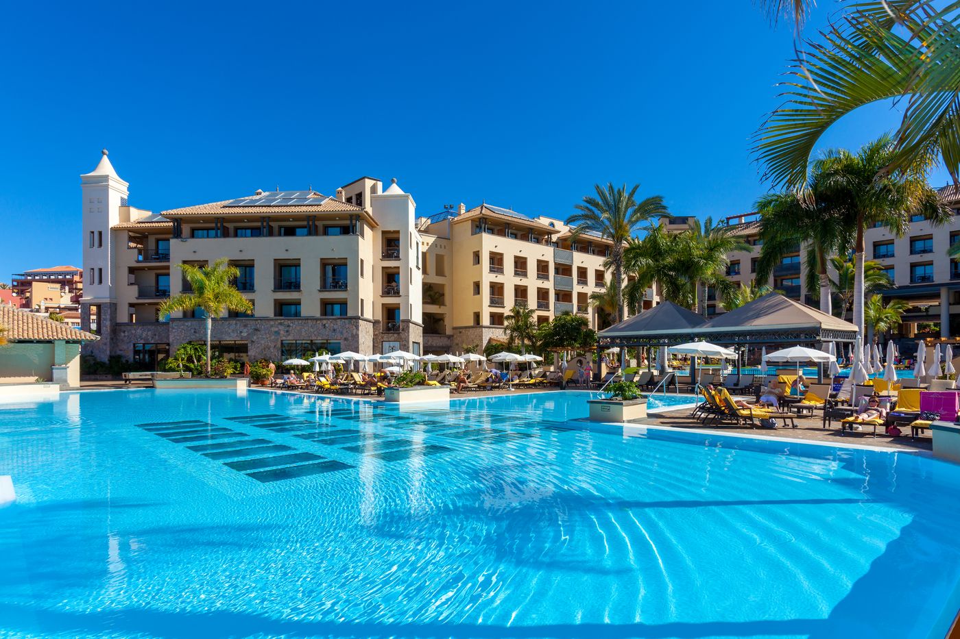 Hotel-GF-Gran-Costa-Adeje-Pool-1
