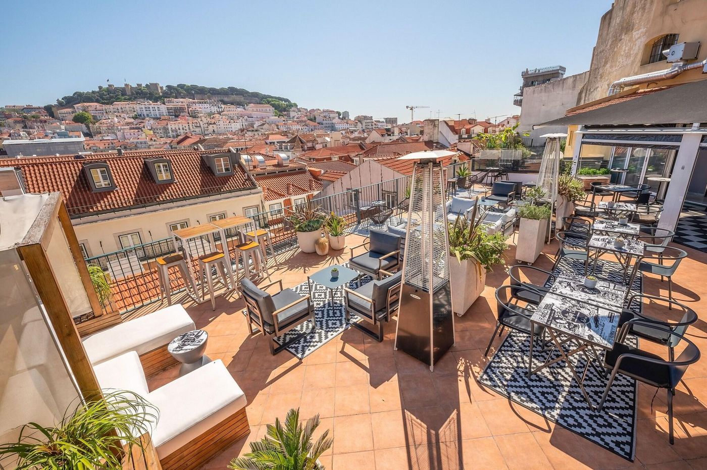 The-Art-Inn-Lisbon-Terrace-53