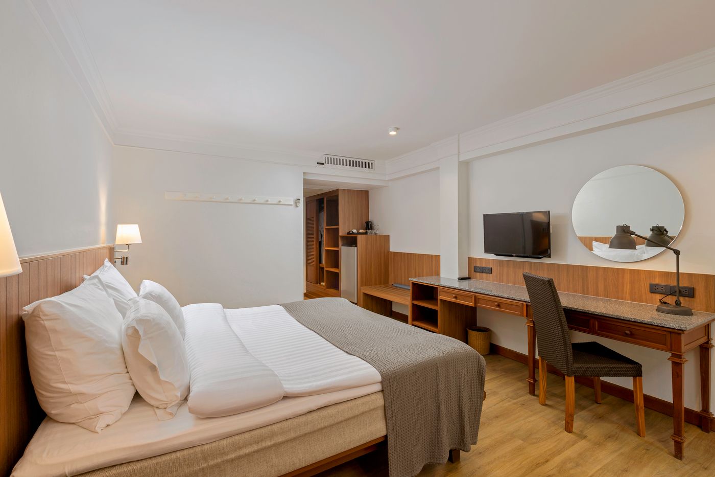 Kamala-Beach-Hotel---Resort-Room-32