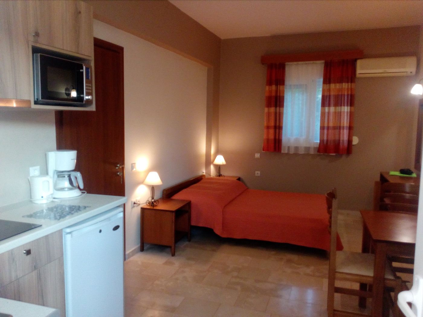 Daniel-Hotel-Room-14
