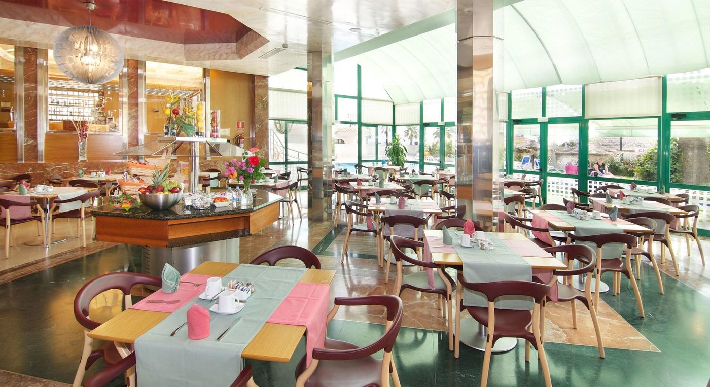 Isabel-Restaurant-55