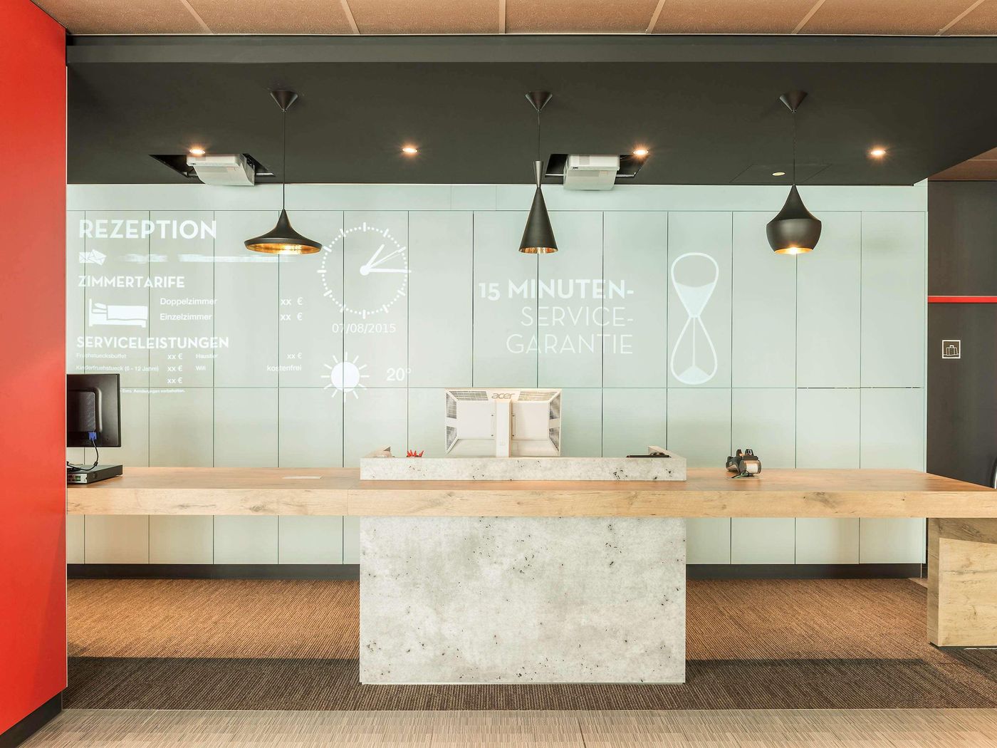 ibis-Muenchen-City-Ost-Lobby-14