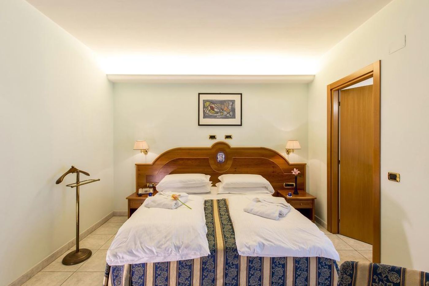 Ambassador-General-view-9