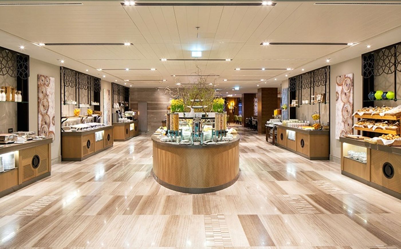 Titanic-Chaussee-Berlin-General-view-25