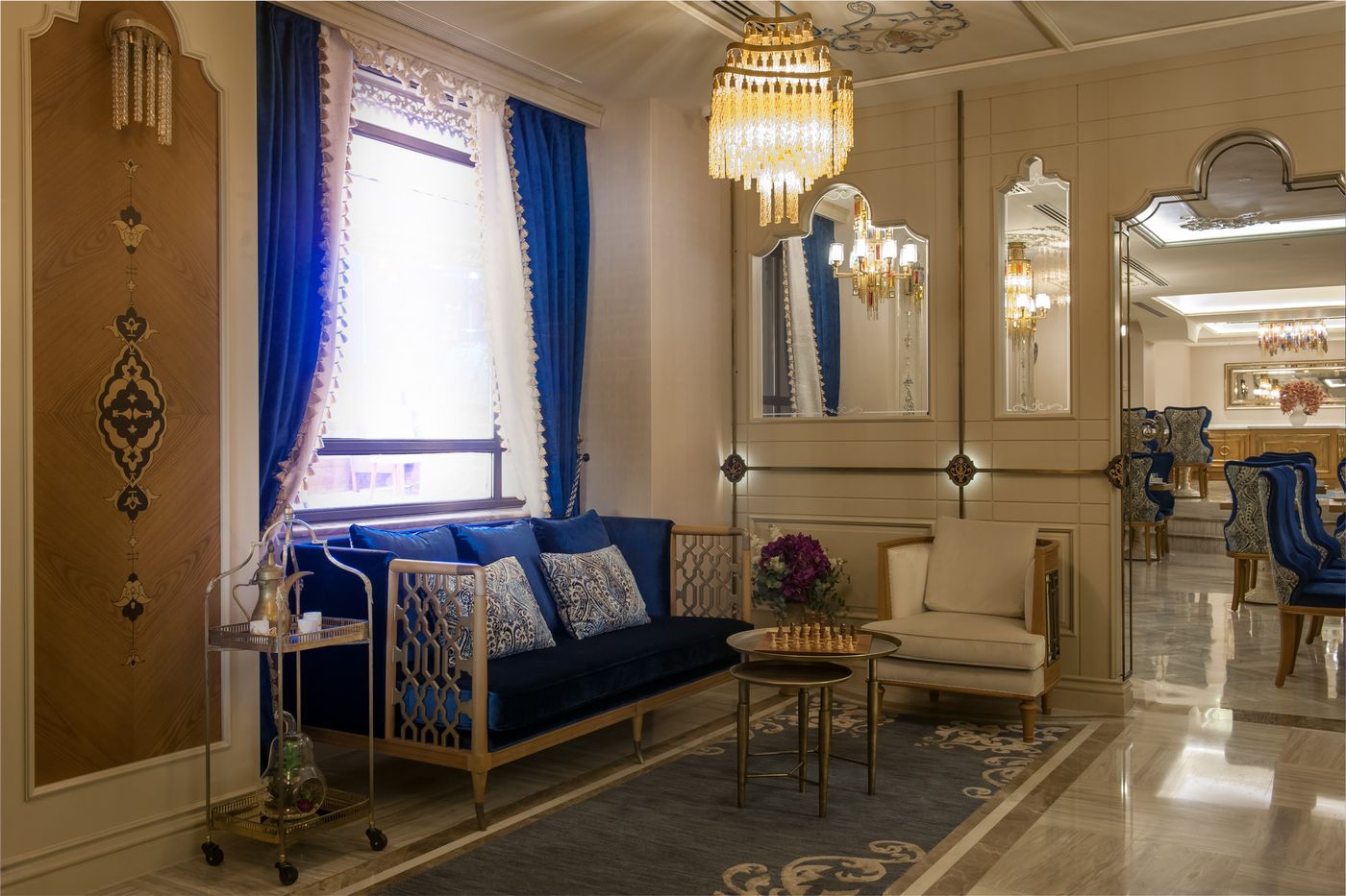 Romance-Istanbul-Hotel-Lobby-12