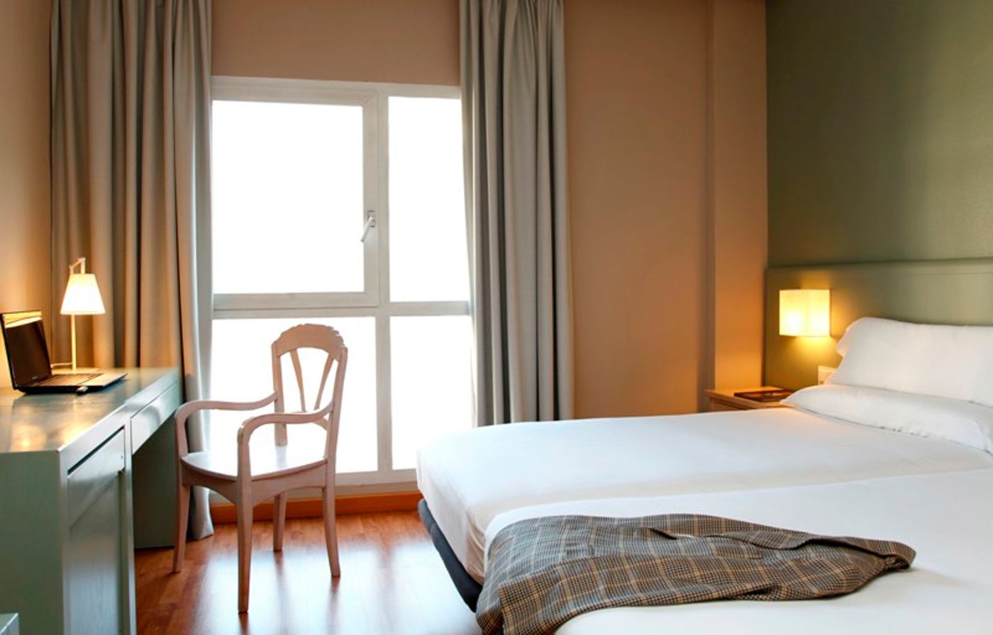 Arco-de-San-Juan-Hotel-General-view-6