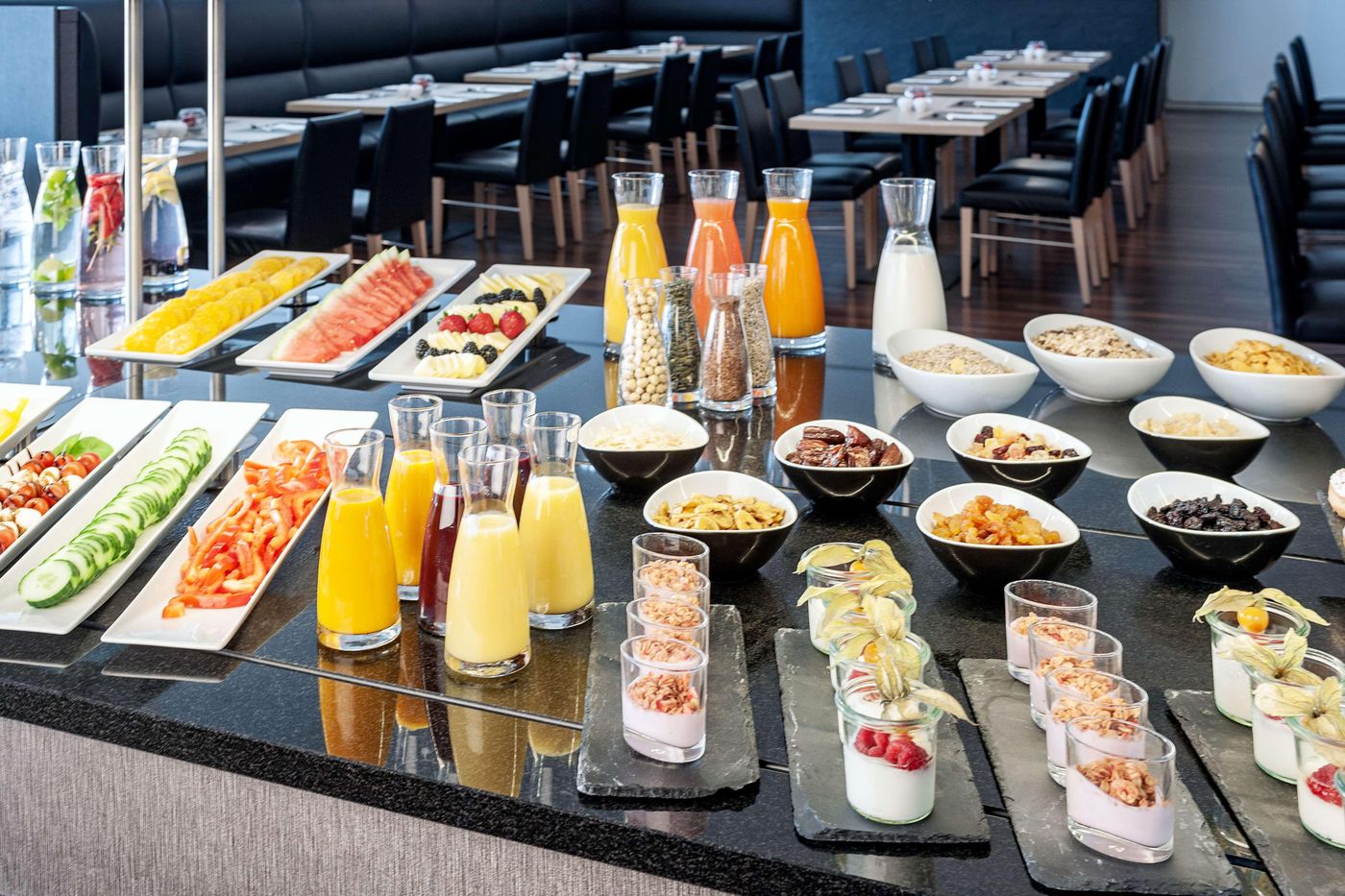 NH-Berlin-Alexanderplatz-Restaurant-43