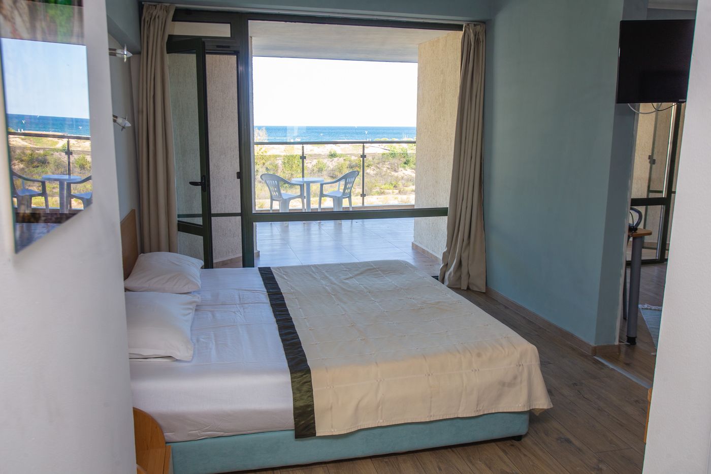 Amfibia-Beach-Complex-Room-33