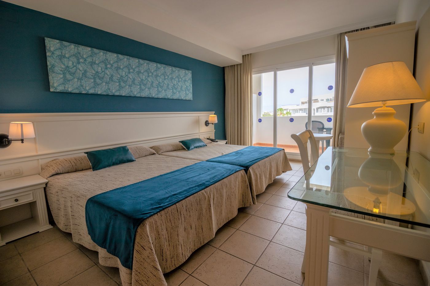 Ohtels-Cabogata-Room-20