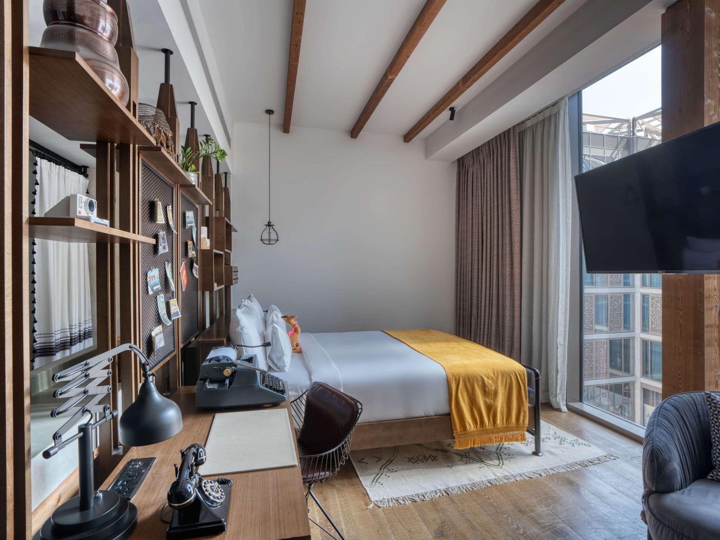 25hours-Hotel-Dubai-One-Central-Room-15