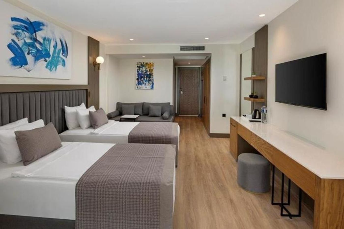 Alva-Donna-World-Palace-Hotel-Room-34