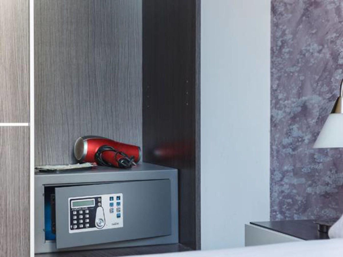 Apart - Ramblas 108-Spain-Barcelona-General view-4