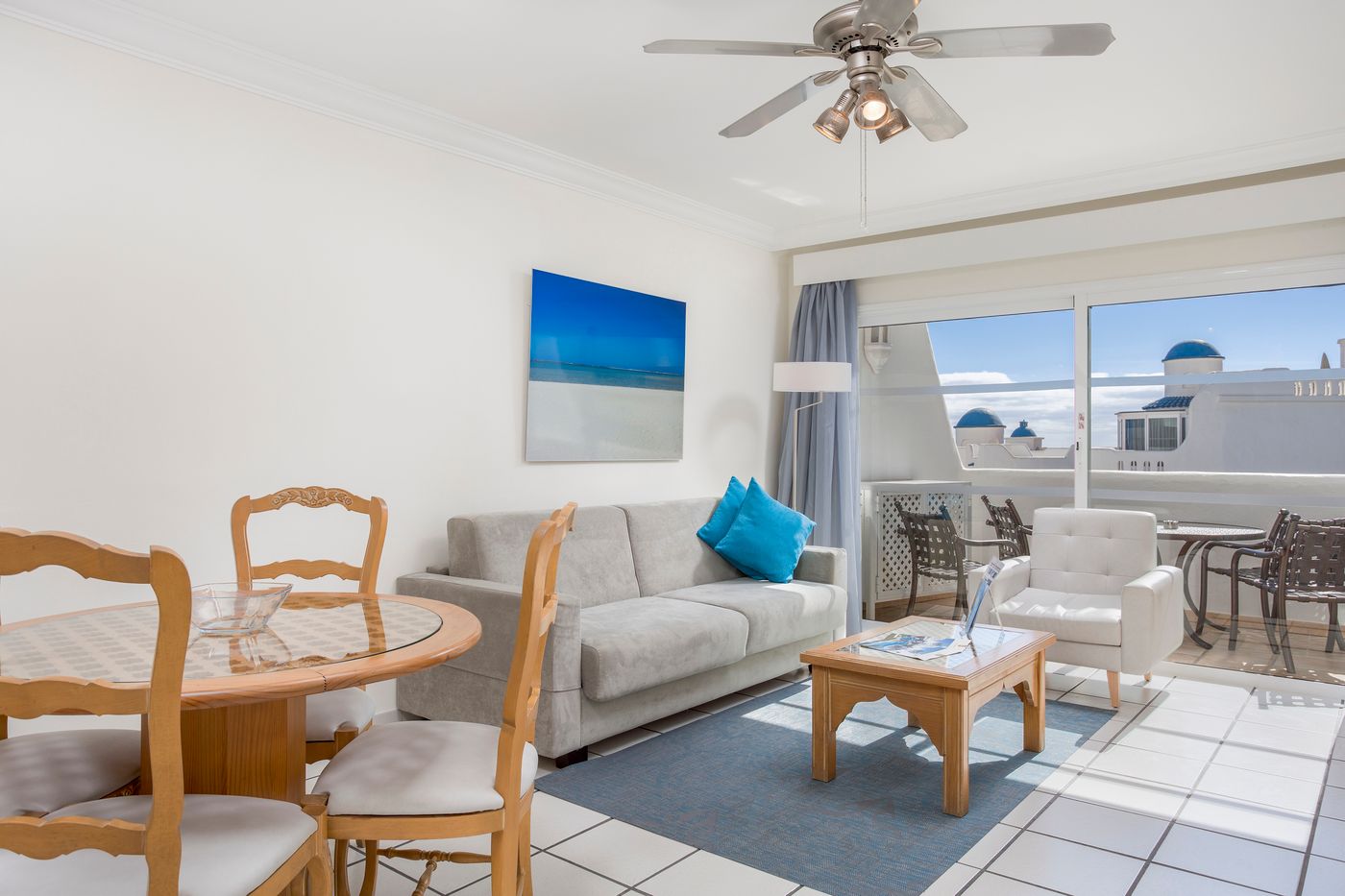 Santa-Barbara-Golf---Ocean-Club-Room-17