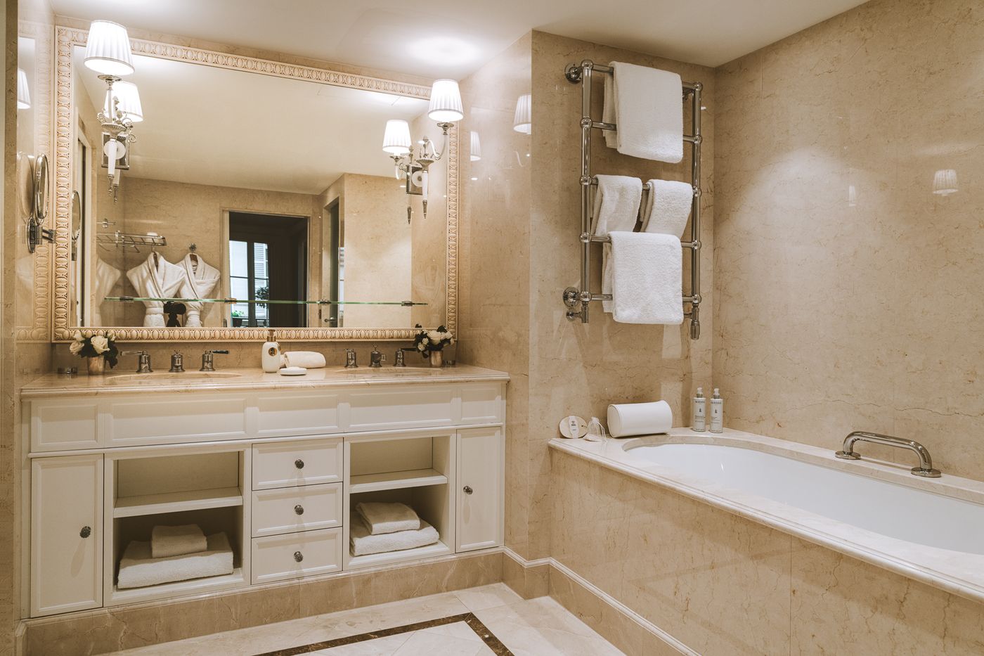 Hotel-Splendide-Royal-Paris-Room-23