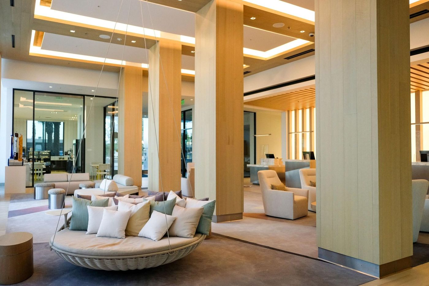 The-Viv-Hotel--Anaheim--a-Tribute-Portfolio-Hotel-Lobby-13