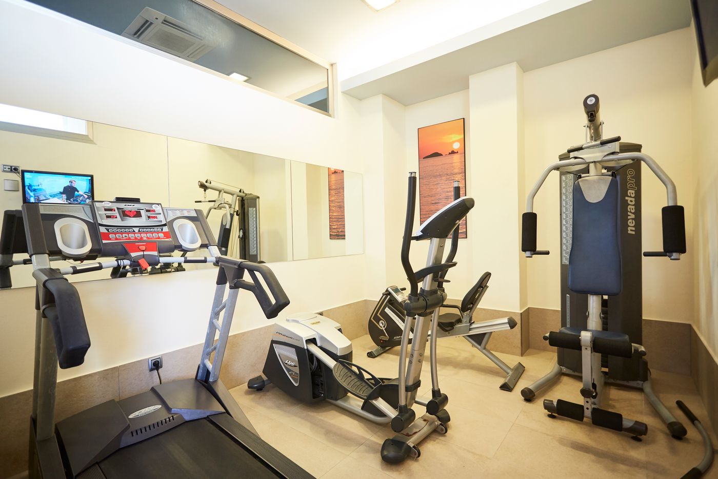 Invisa-Hotel-La-Cala-Sports-and-Entertainment-25