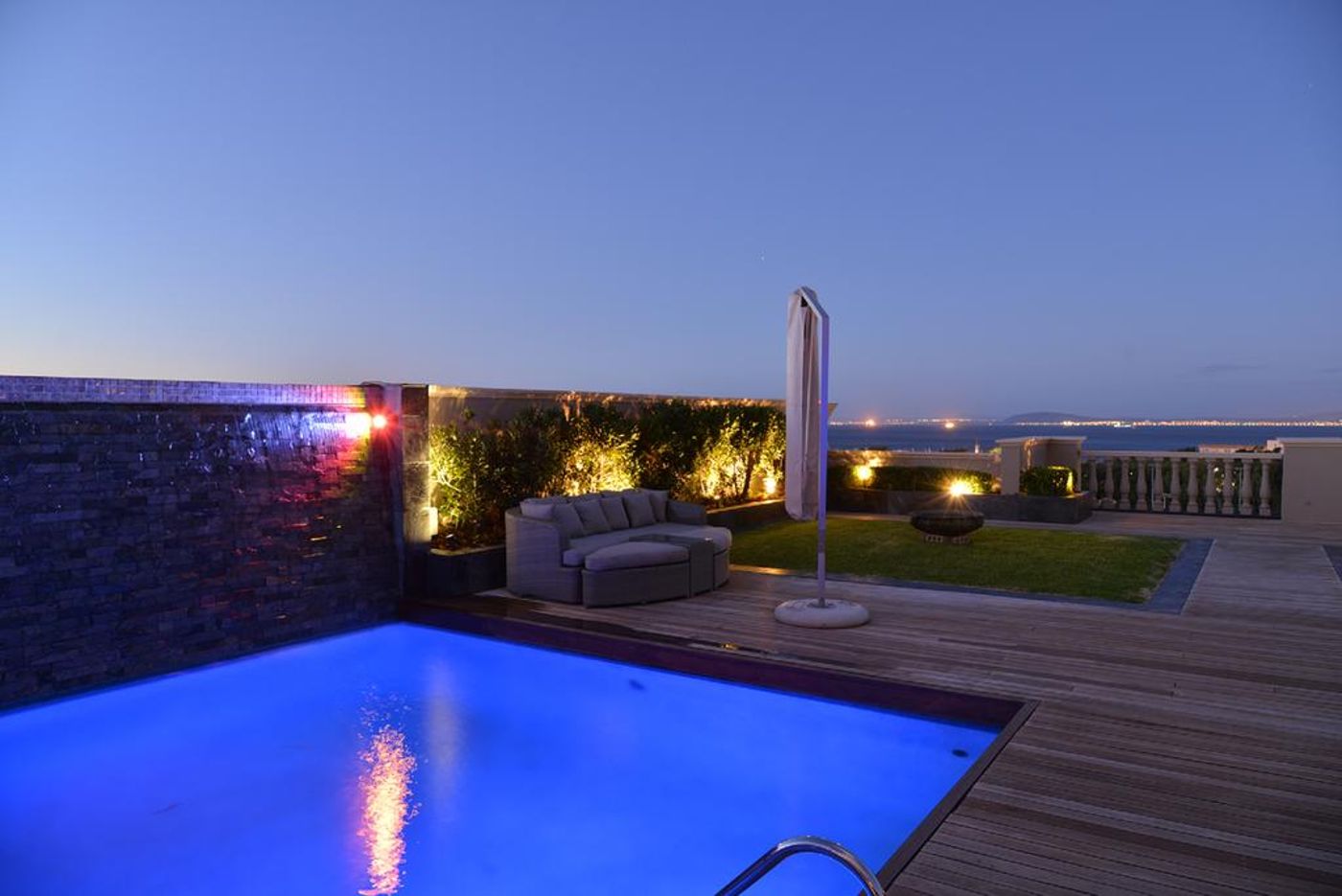 Cape Royale Luxury Hotel