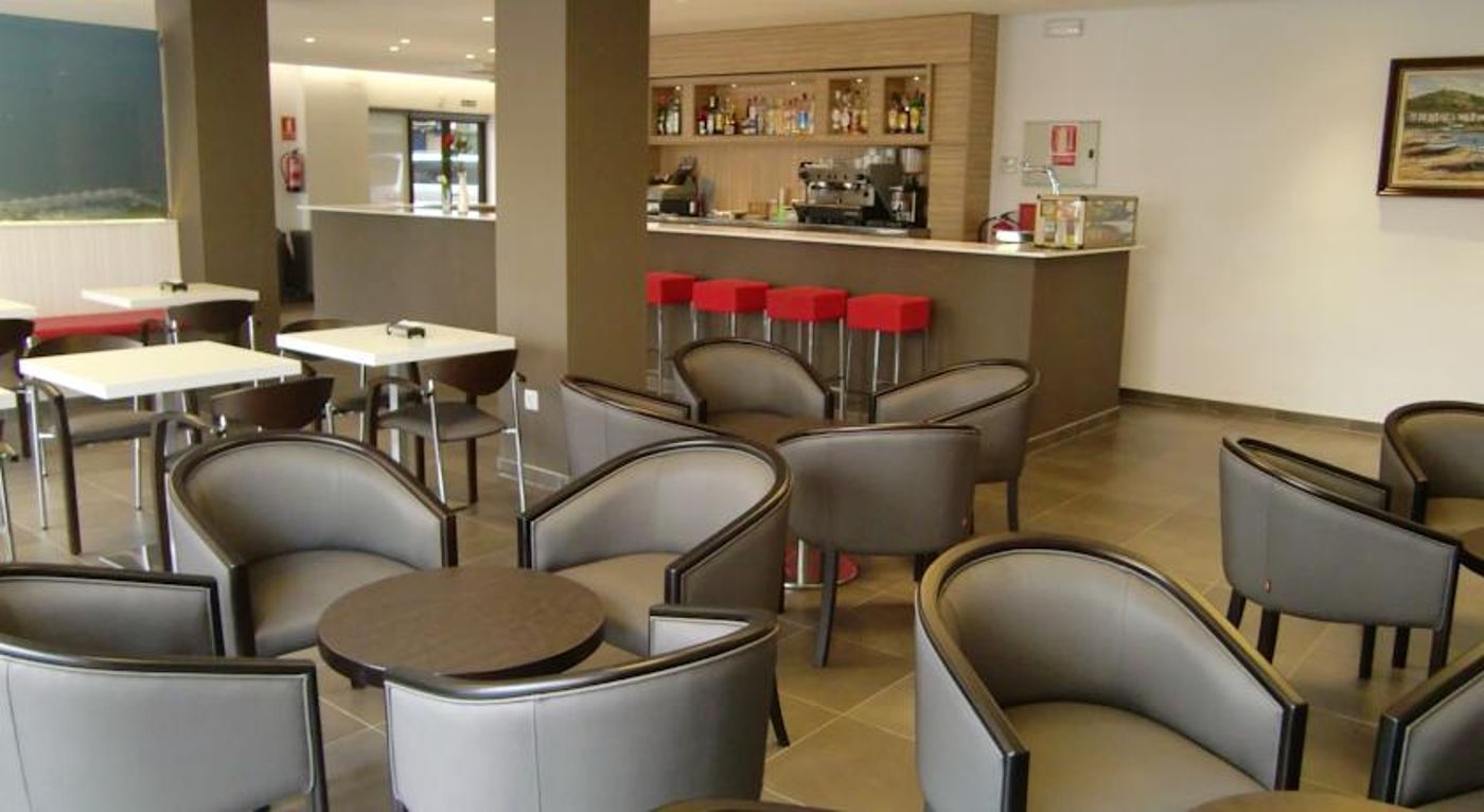 Petit Palau - Adult Only (14+)