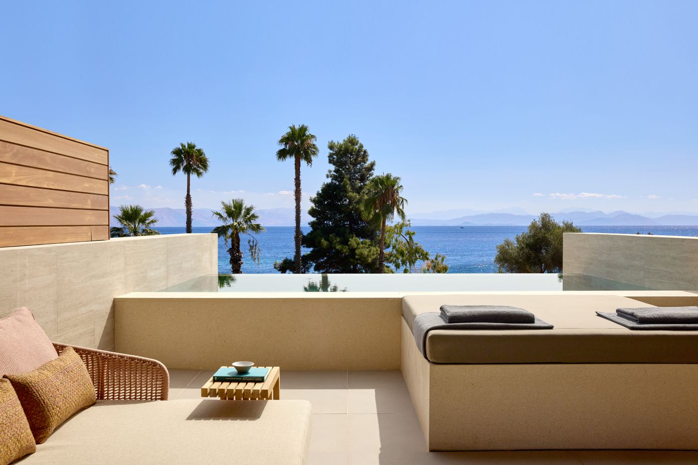 19.08.25 Avali, Mar-Bella Collection