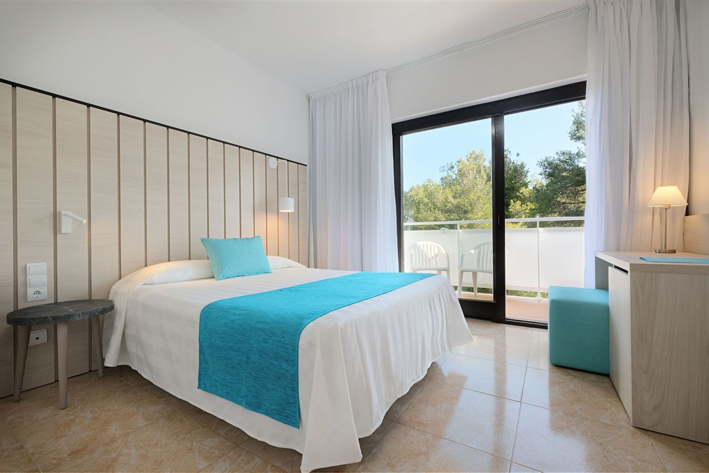 Azuline-Hotel-Bergantin-Room-22