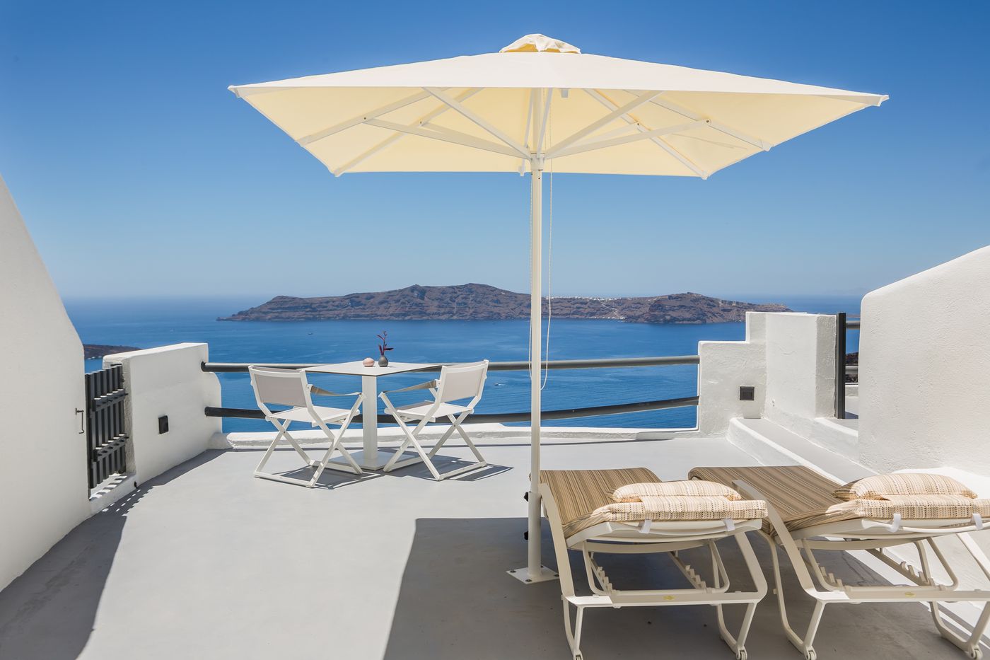 Sun Rocks Boutique Hotel