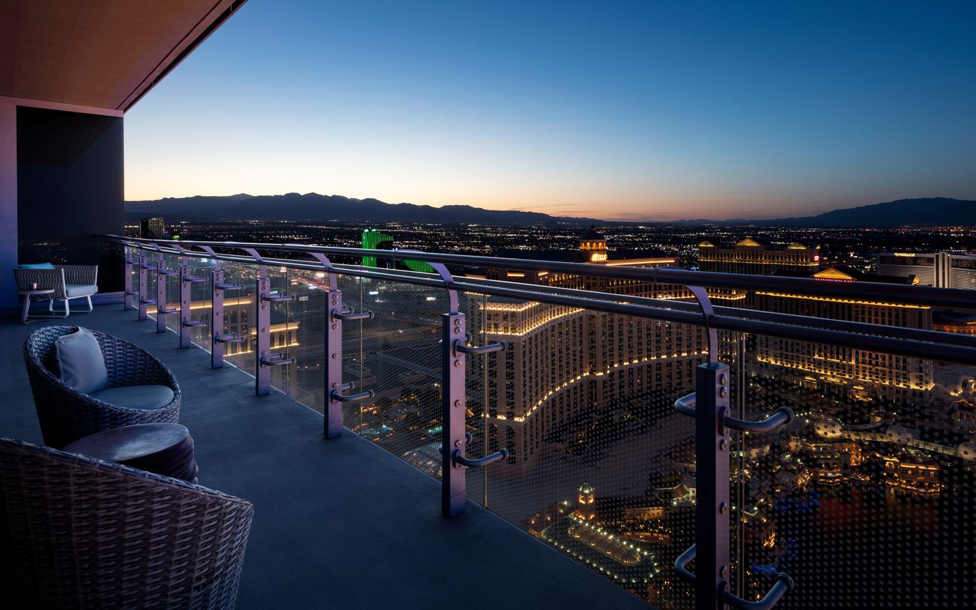 The-Cosmopolitan-of-Las-Vegas-Terrace-73