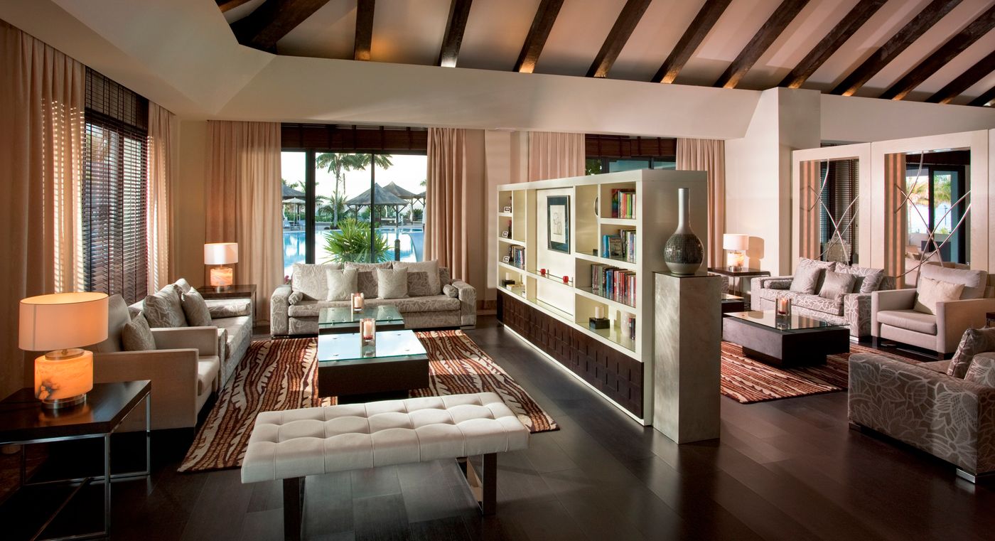 RedLevel-at-Melia-Palacio-de-Isora-Lobby-56