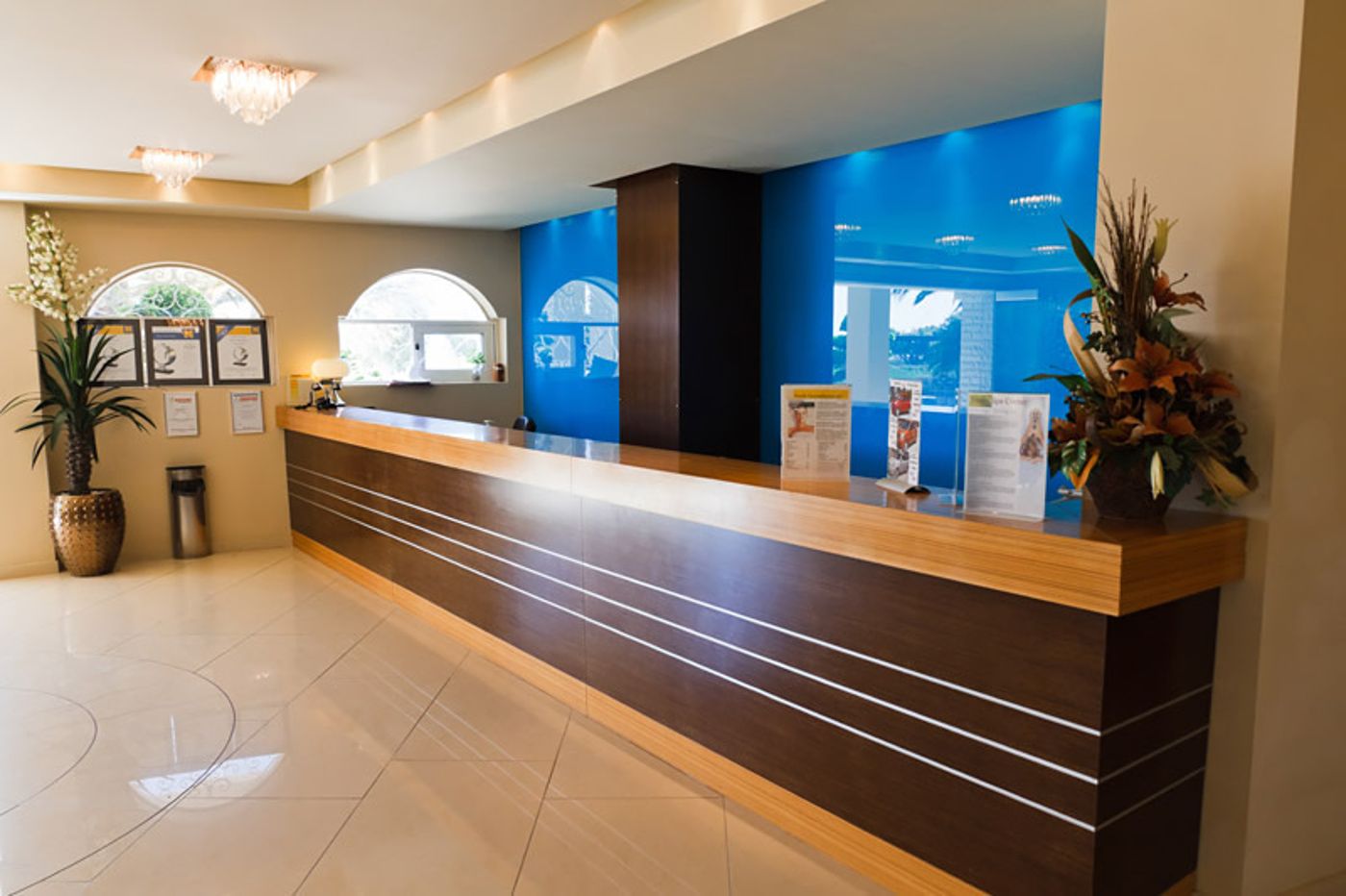 Sandy-Beach-Lobby-23