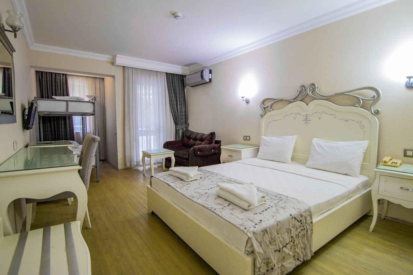 Sentinus Beach Hotel