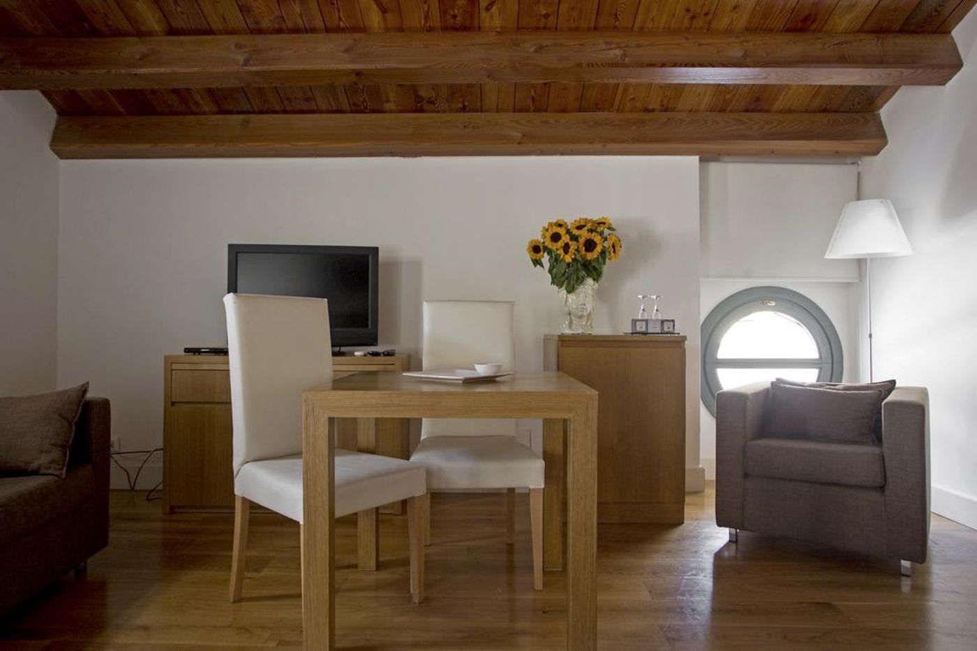 Palazzo-Brunaccini-Room-26