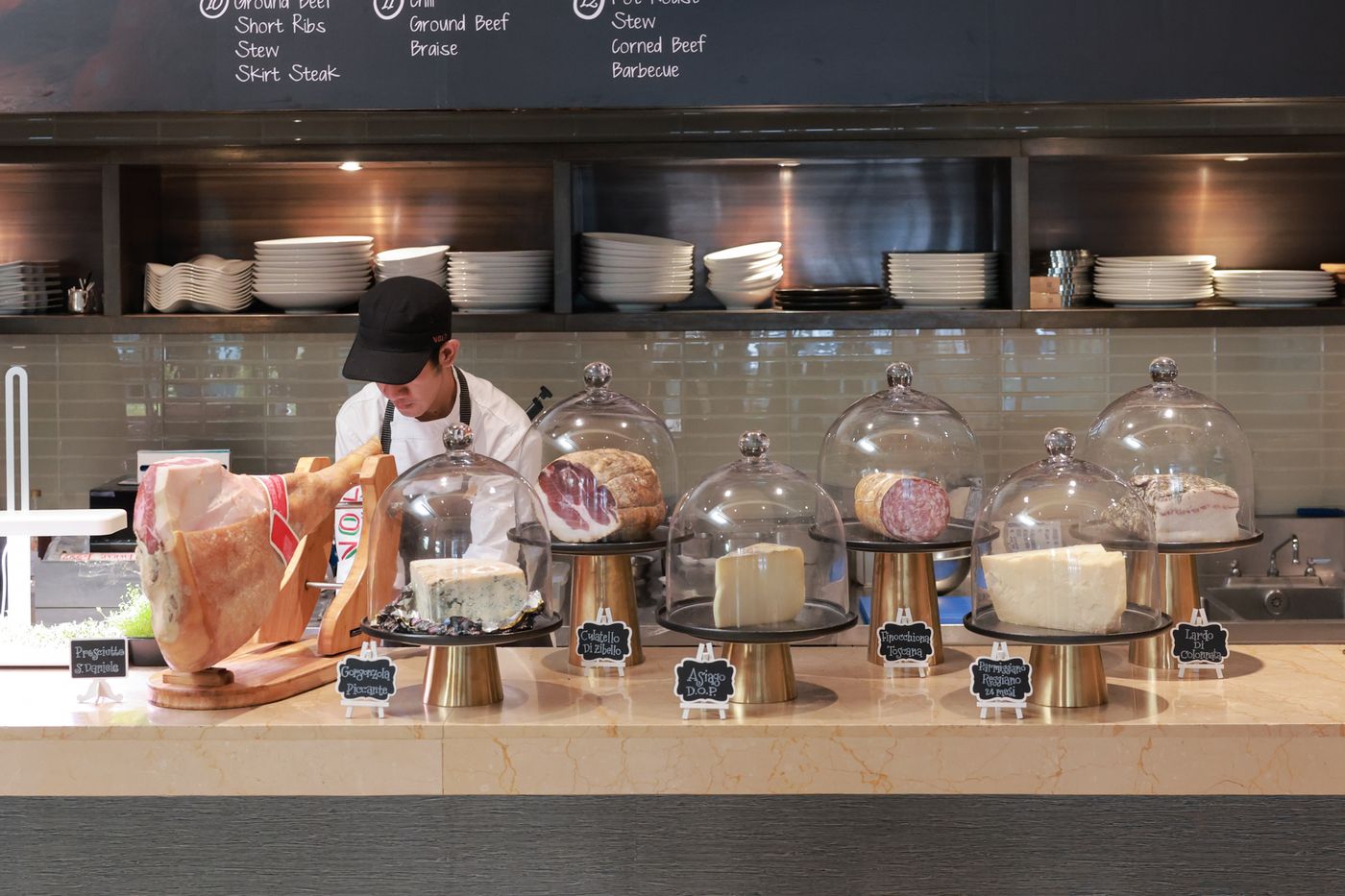 Shangri-La-Bangkok-Restaurant-49