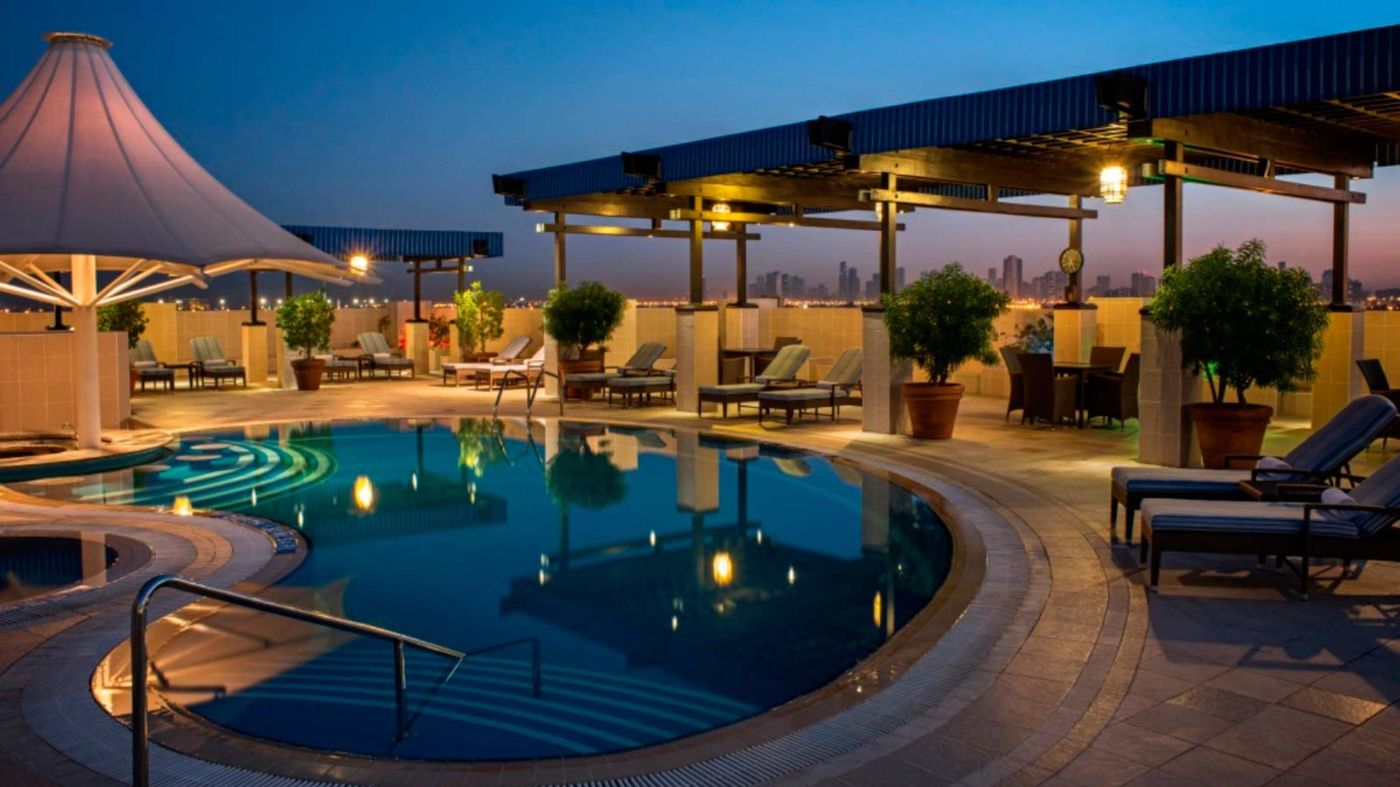 Grand-Excelsior-Deira-Hotel-Pool-3