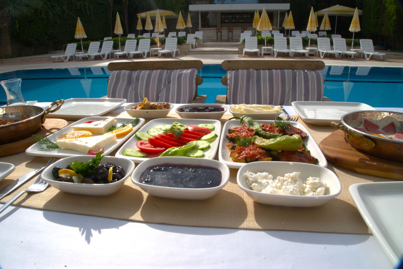 Happy-Apart-Hotel-Restaurant-22