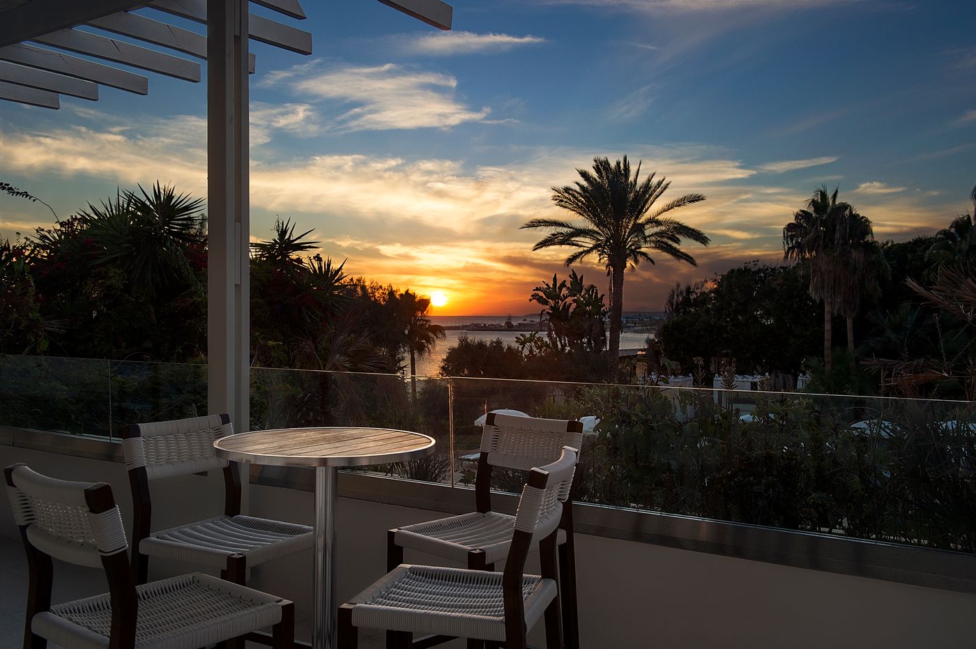 Grecian-Sands-Hotel-Bar-71