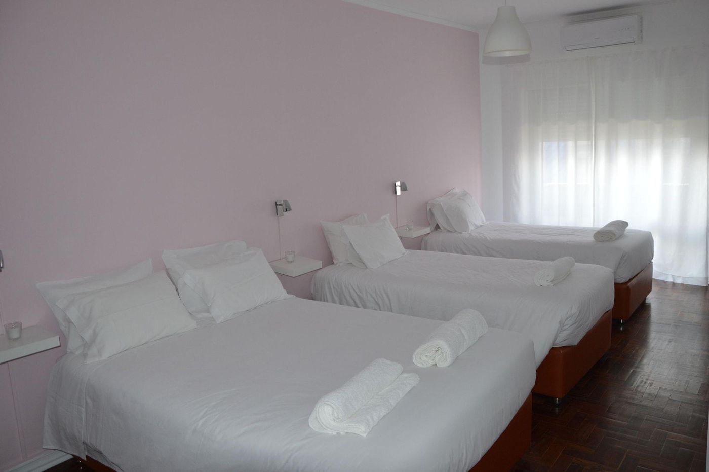 Lx Center Guesthouse-Portugal-LISBON-Room-10