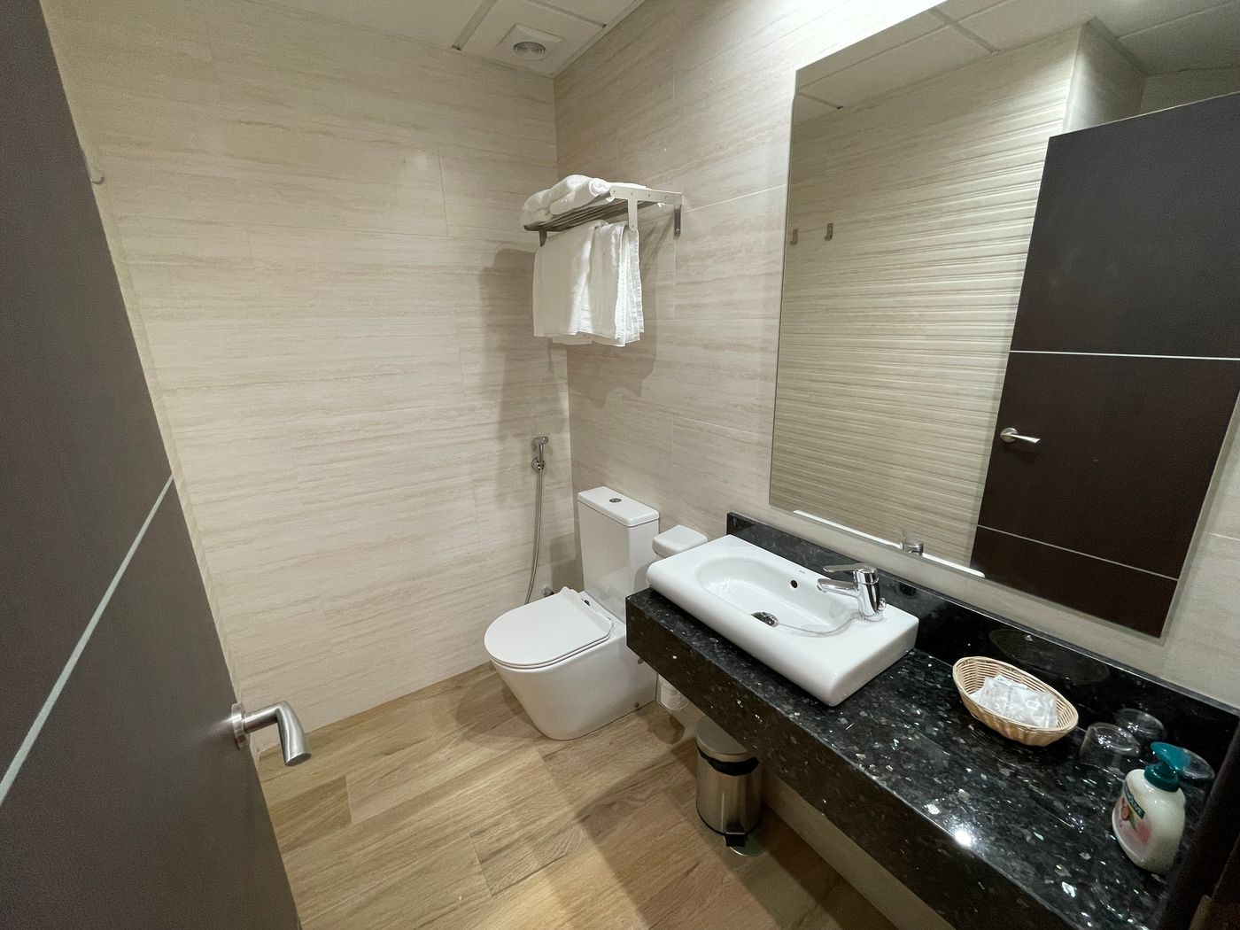 Castilla-Guerrero-Room-29