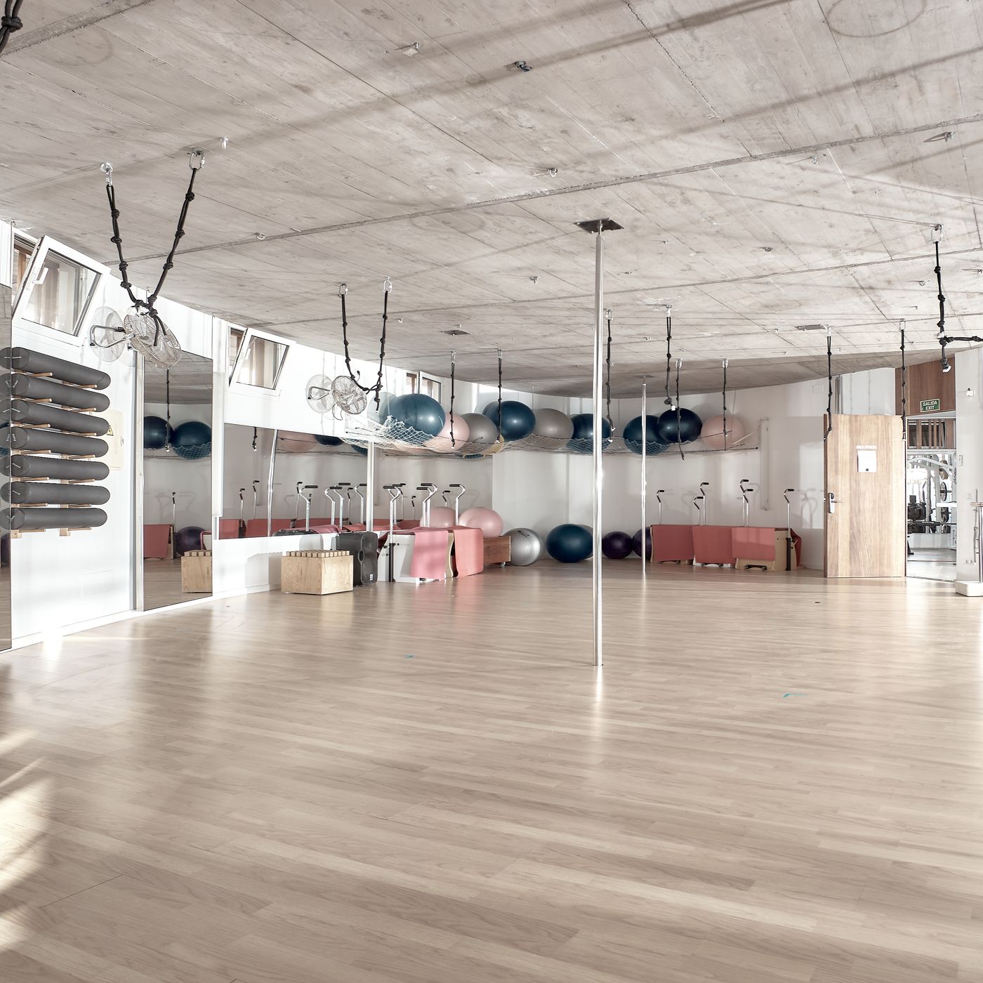 Baobab-Suites-Sports-and-Entertainment-78